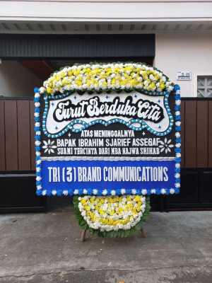 Papan Bunga Duka di Balingga